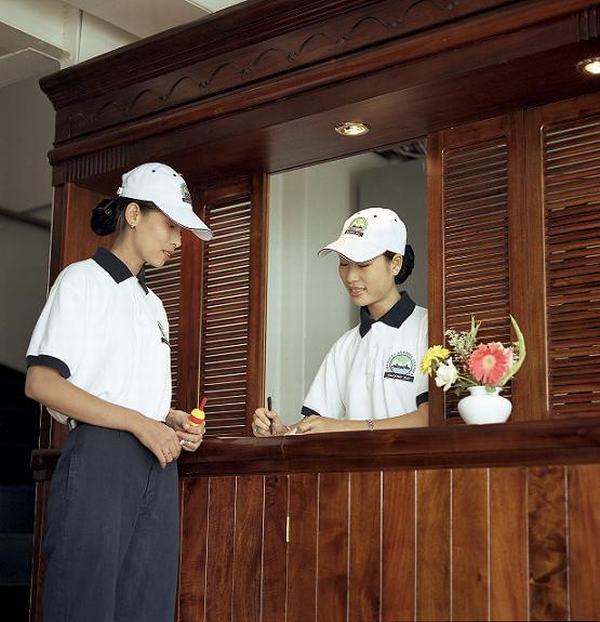 Du thuyền Emeraude 37 cabin